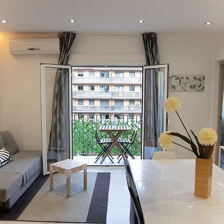 Your Home - Sagrada Familia Apartment Барселона Экстерьер фото