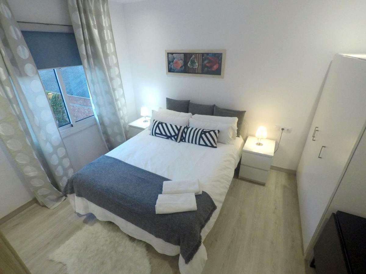 Your Home - Sagrada Familia Apartment Барселона Экстерьер фото